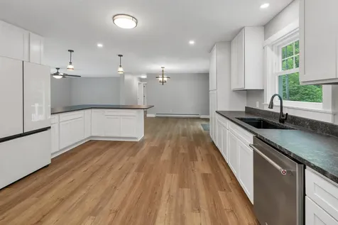 10 Call Road Webster NH 03303