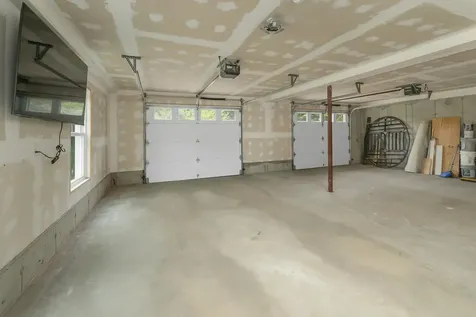 10 Call Road Webster NH 03303