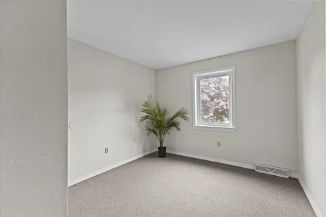 11 Ledgewood Court Middlebury VT 05753