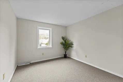 11 Ledgewood Court Middlebury VT 05753