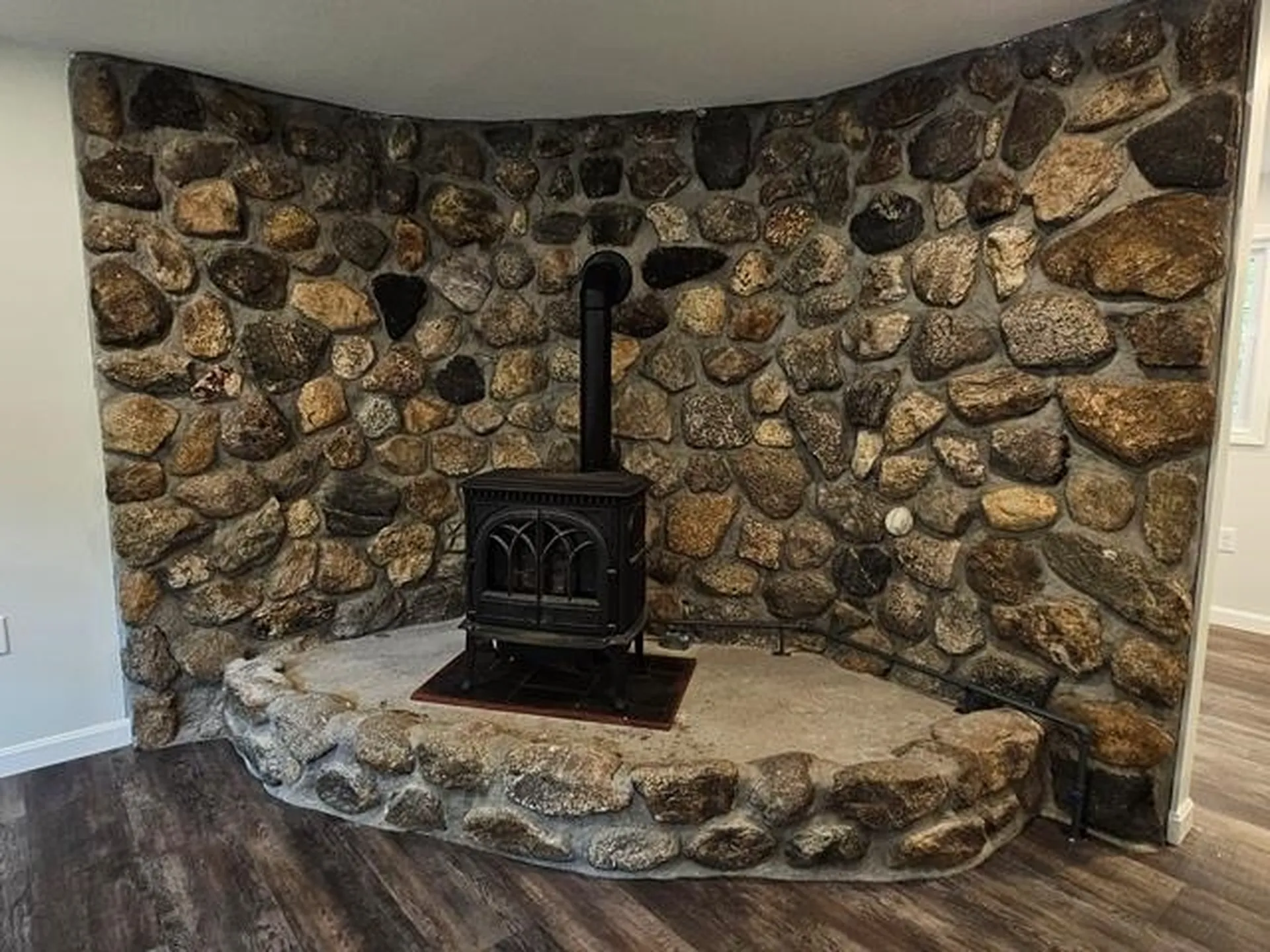 143 Warmac Road Swanzey NH 03446