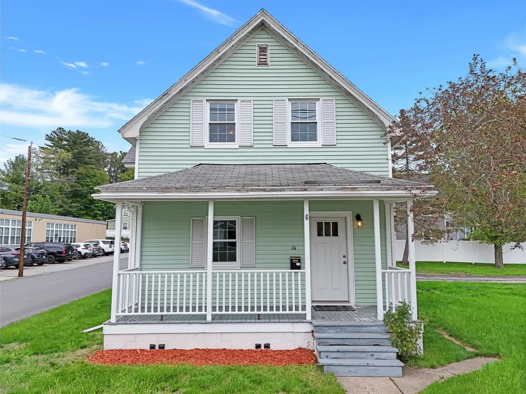 26 Library Street Hudson NH 03051