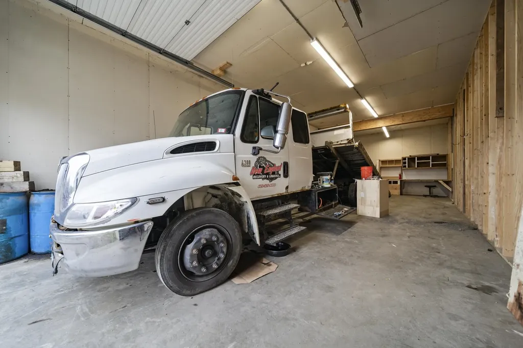 492 West Main Street Hillsborough NH 03244