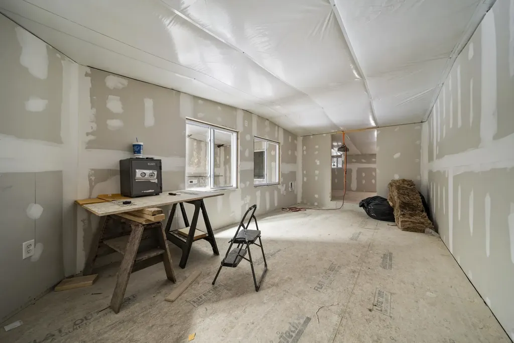 492 West Main Street Hillsborough NH 03244