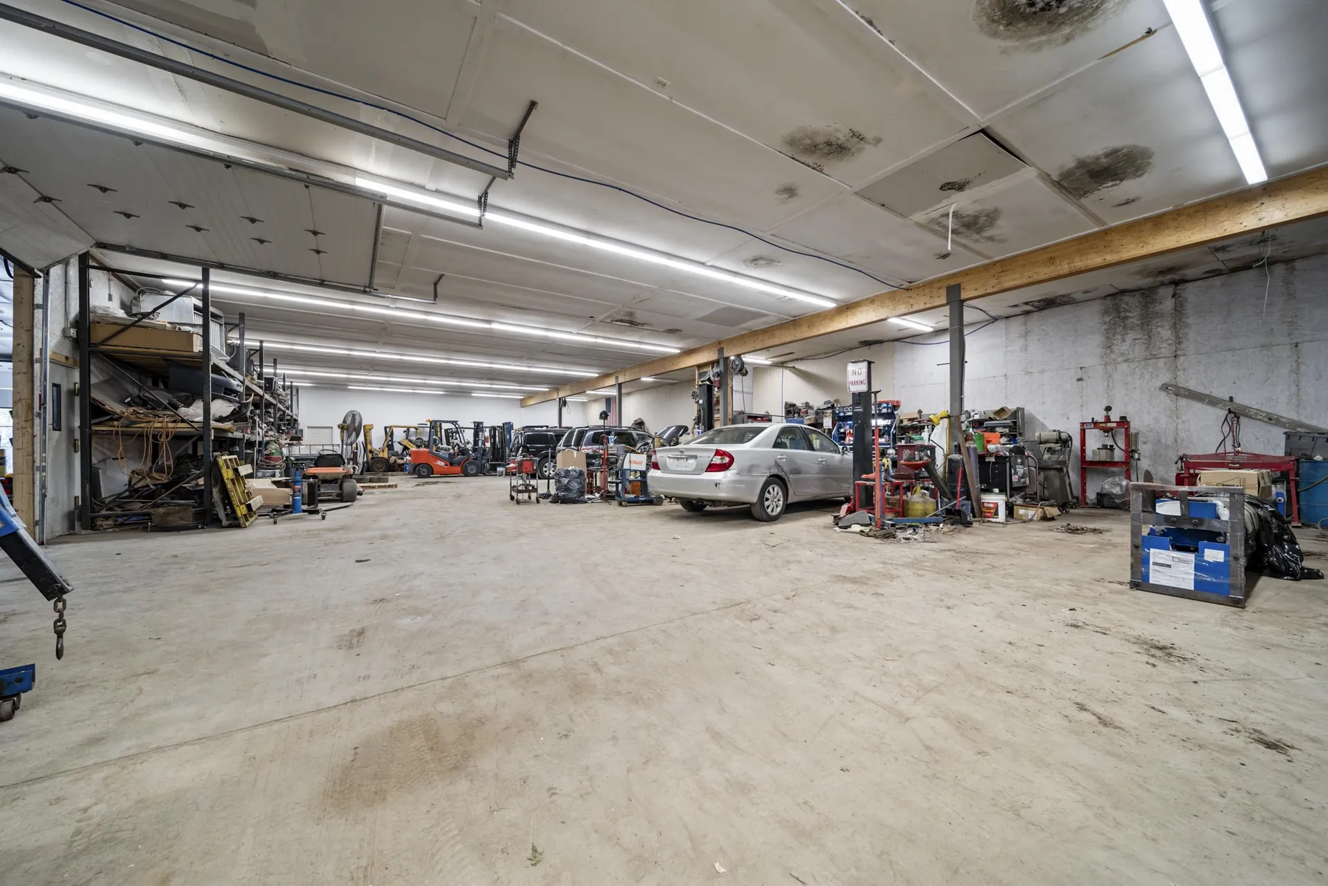 492 West Main Street Hillsborough NH 03244