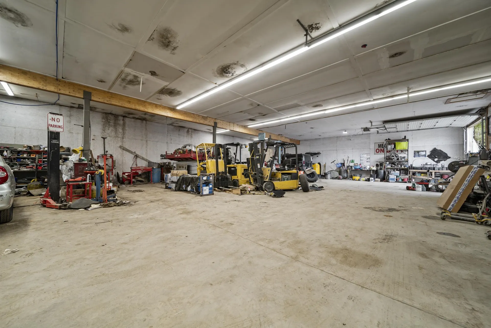 492 West Main Street Hillsborough NH 03244