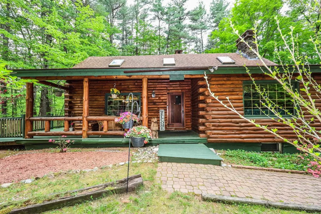 34 Edwards Mill Road Chester NH 03036