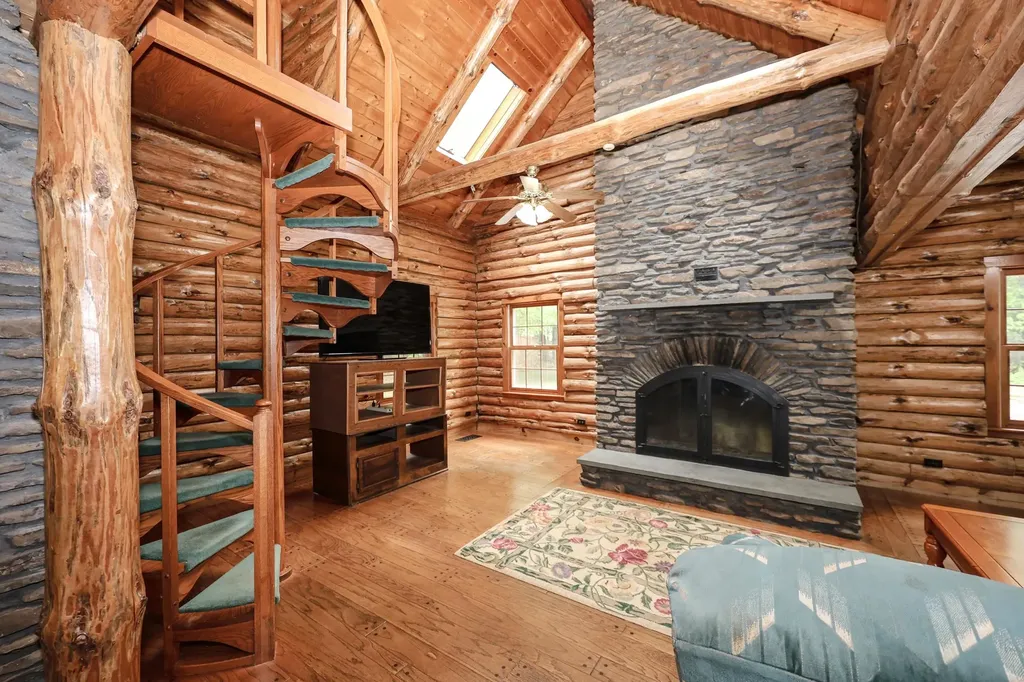 34 Edwards Mill Road Chester NH 03036