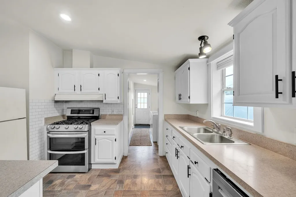 2547 River Road Moretown VT 05602