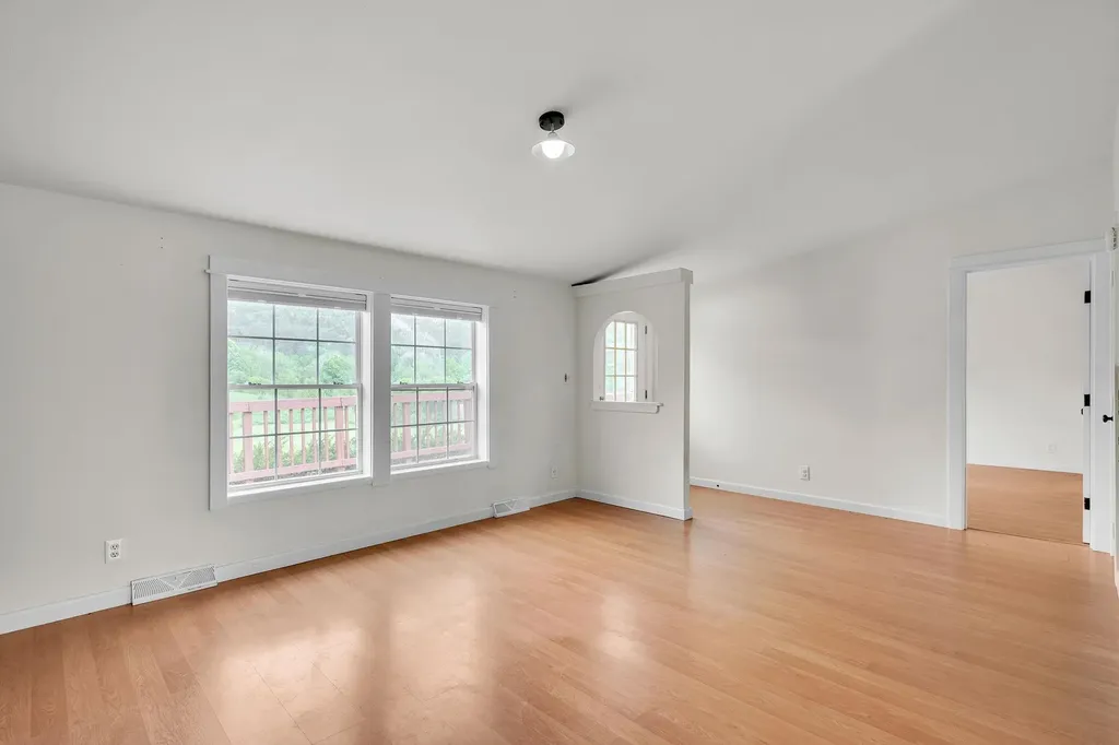 2547 River Road Moretown VT 05602