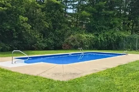 81 Hawthorne Circle South Burlington VT 05403