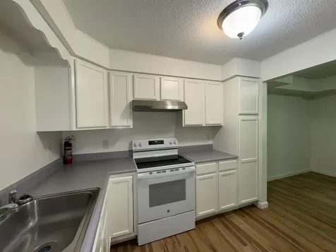 81 Hawthorne Circle South Burlington VT 05403