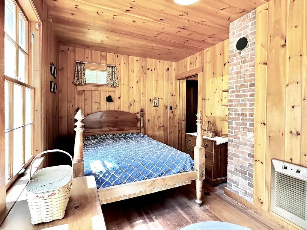 32 Pikes Point Road Bristol NH 03222
