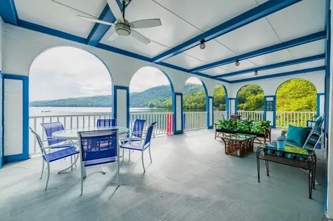 106 Cliff Mull Lane Fairlee VT 05045