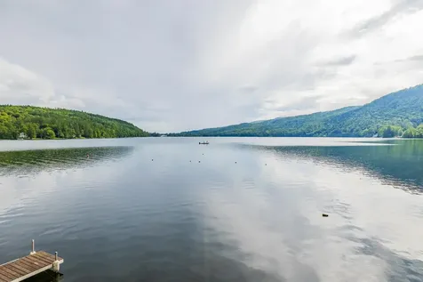 106 Cliff Mull Lane Fairlee VT 05045