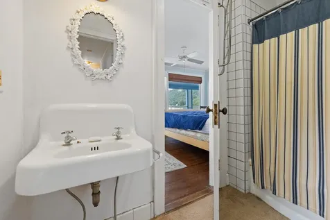 106 Cliff Mull Lane Fairlee VT 05045