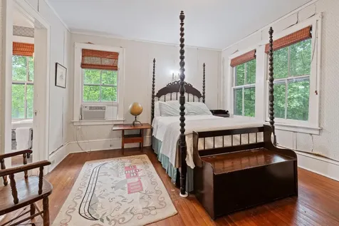 106 Cliff Mull Lane Fairlee VT 05045