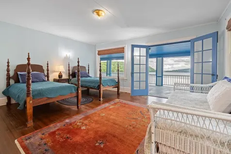 106 Cliff Mull Lane Fairlee VT 05045