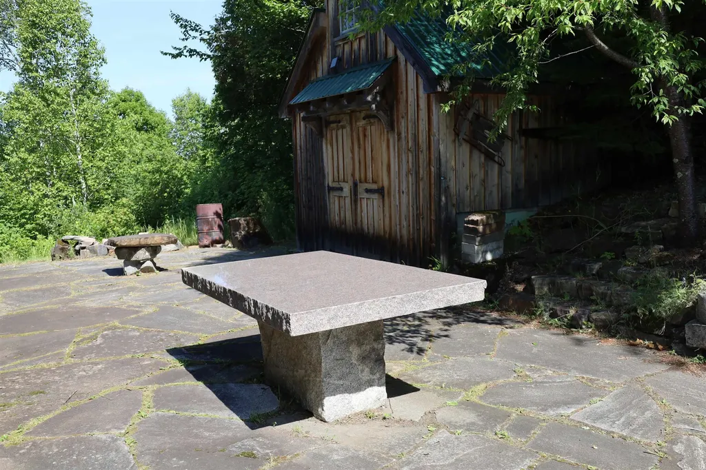 200 Old Farm Road Burke VT 05871