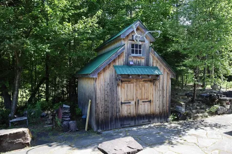 200 Old Farm Road Burke VT 05871