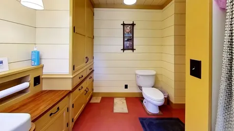 200 Old Farm Road Burke VT 05871