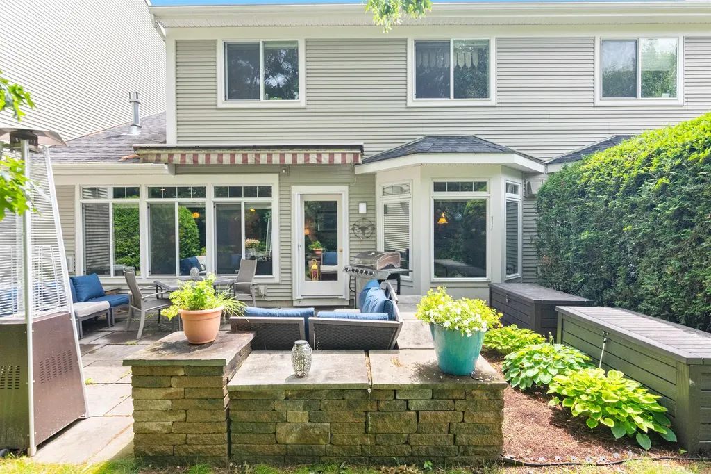 186 Hummingbird Lane South Burlington VT 05403