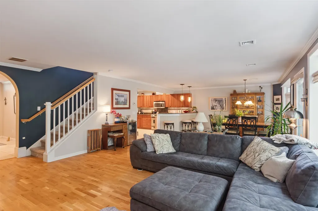 186 Hummingbird Lane South Burlington VT 05403