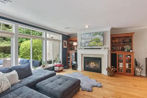 186 Hummingbird Lane South Burlington VT 05403