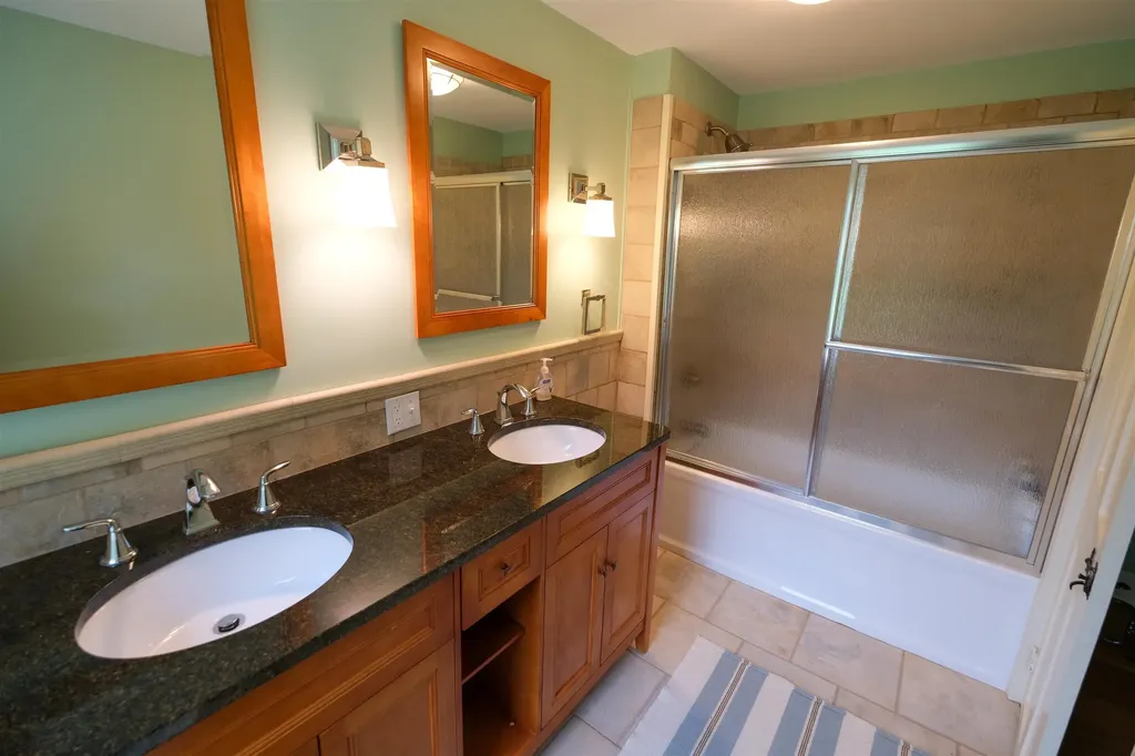 1134 Route 106 Reading VT 05062