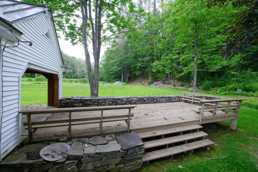 1134 Route 106 Reading VT 05062