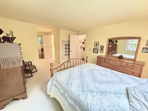 72 Oak Ridge Way Woodstock VT 05091