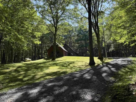72 Oak Ridge Way Woodstock VT 05091