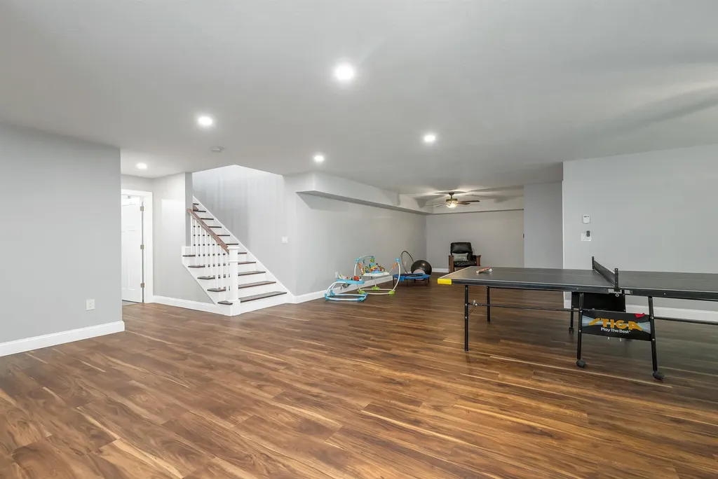 22 Stonehenge Circle Northfield NH 03276