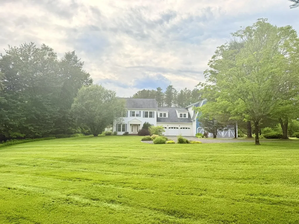 64 Homestead Lane Waterbury VT 05677