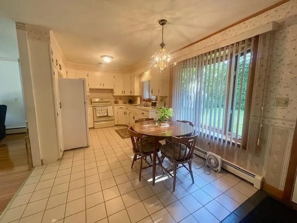 27 Androscoggin Street Gorham NH 03581