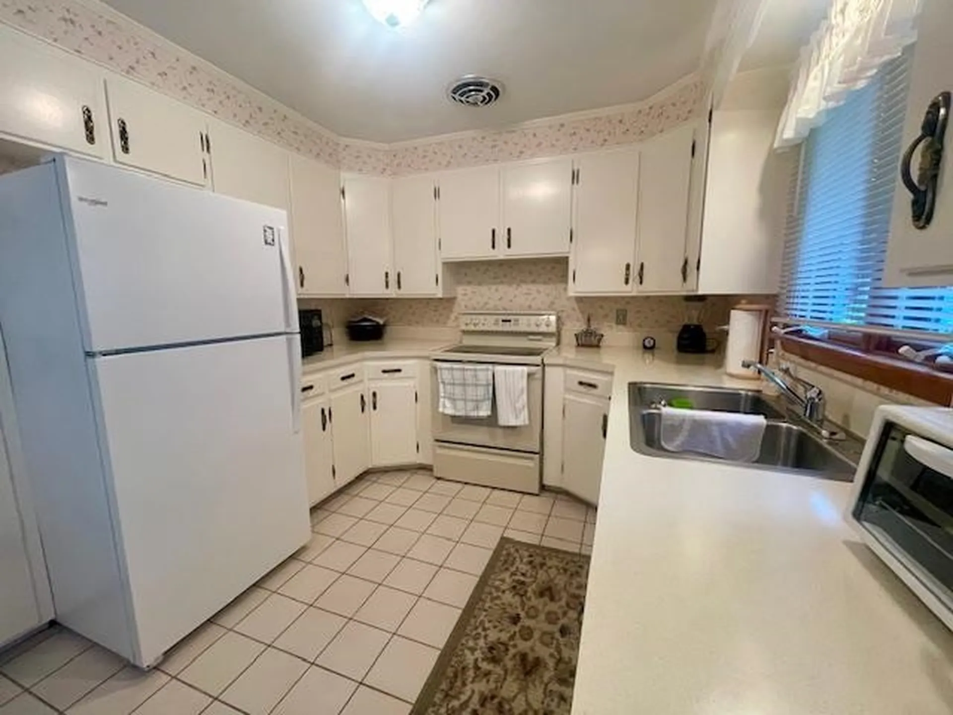 27 Androscoggin Street Gorham NH 03581
