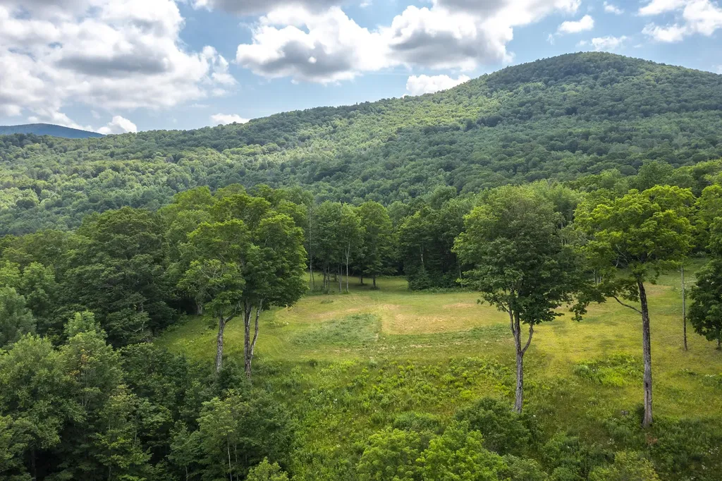 500 Nims Road Dorset VT 05251
