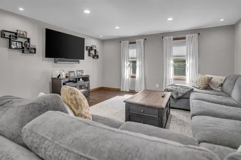 12 Fields Farm Road Merrimack NH 03054