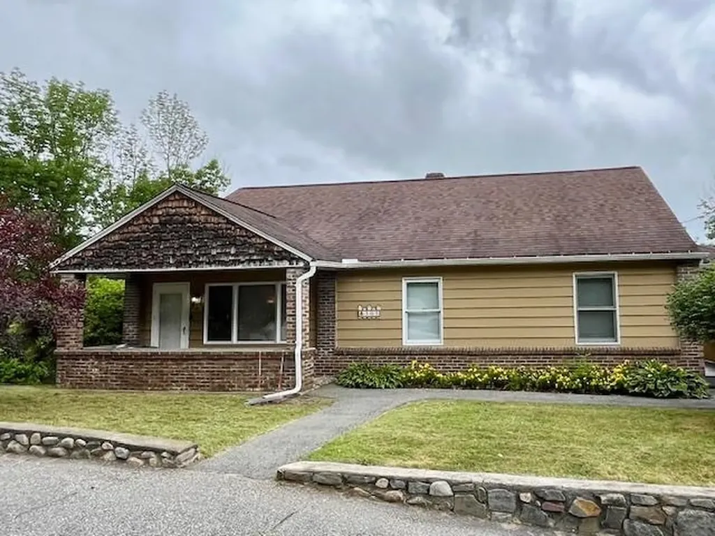 305 Burgess Street Berlin NH 03570