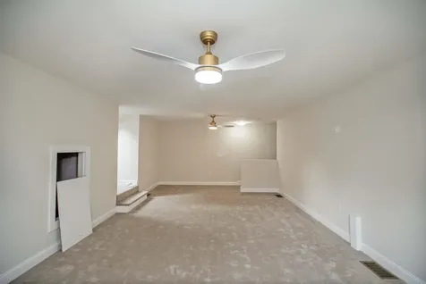 50 Newfields Road Exeter NH 03833