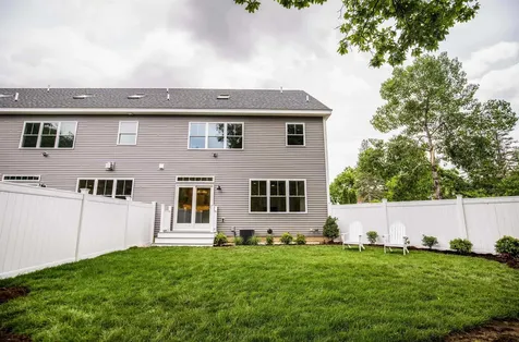 50 Newfields Road Exeter NH 03833