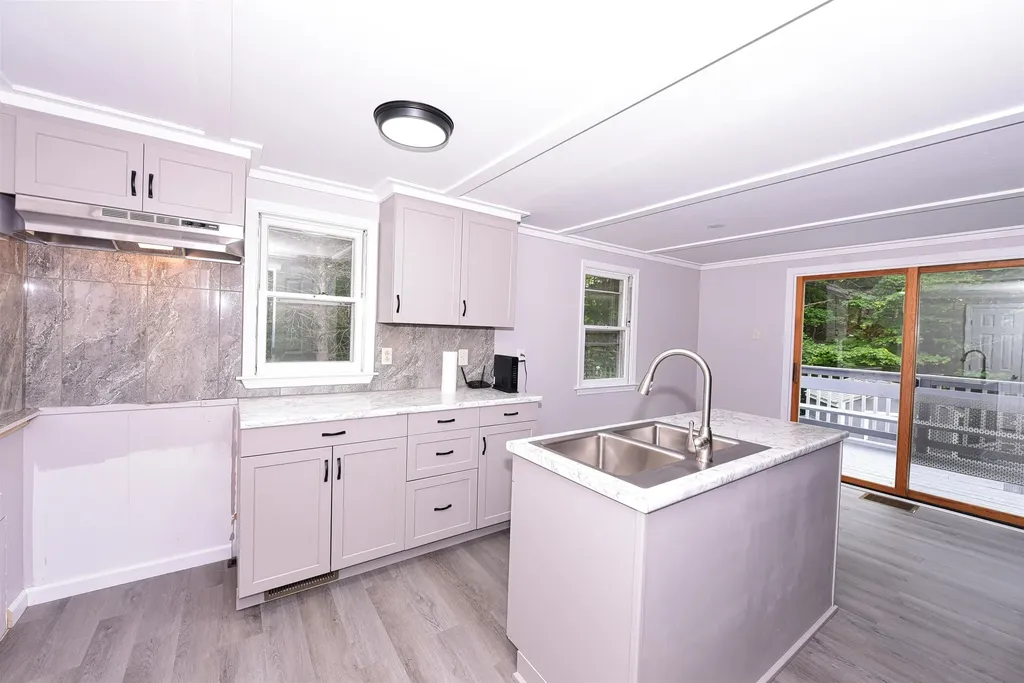 227 Alpstrausse Bartlett NH 03845