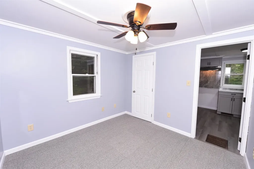 227 Alpstrausse Bartlett NH 03845