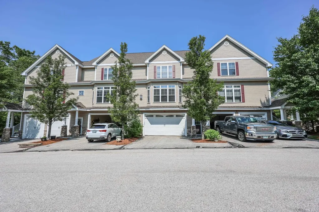 2C Manor Drive Hooksett NH 03106