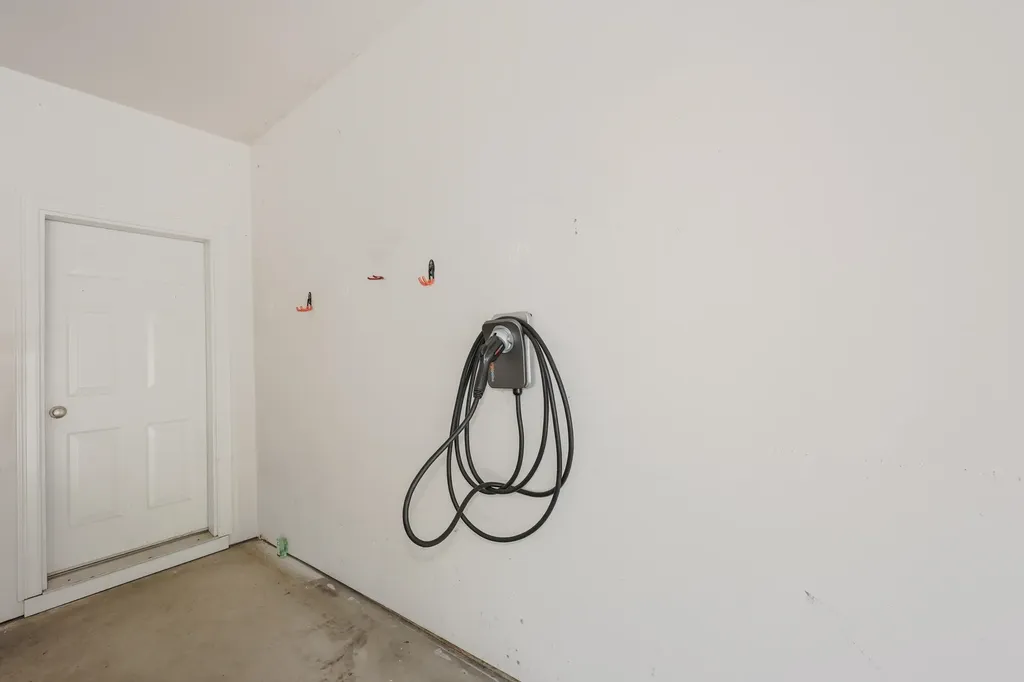 2C Manor Drive Hooksett NH 03106