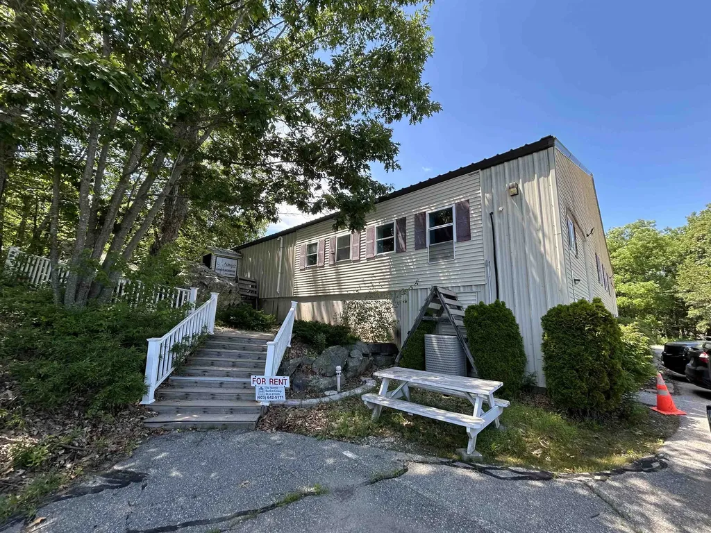 8 Continental Drive Exeter NH 03833