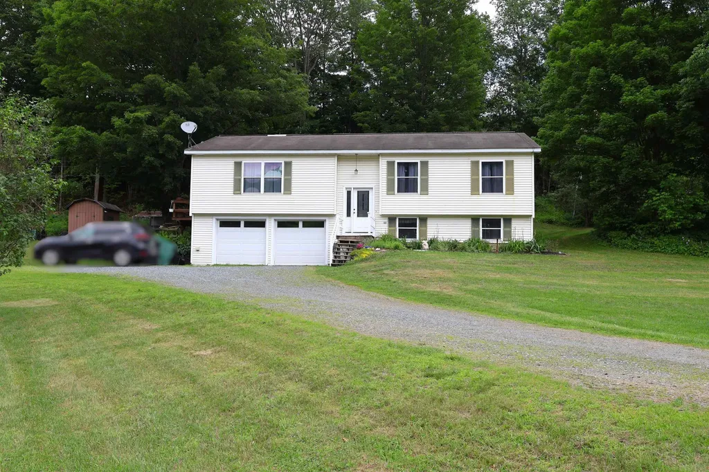 2198 Route 14 Sharon VT 05065