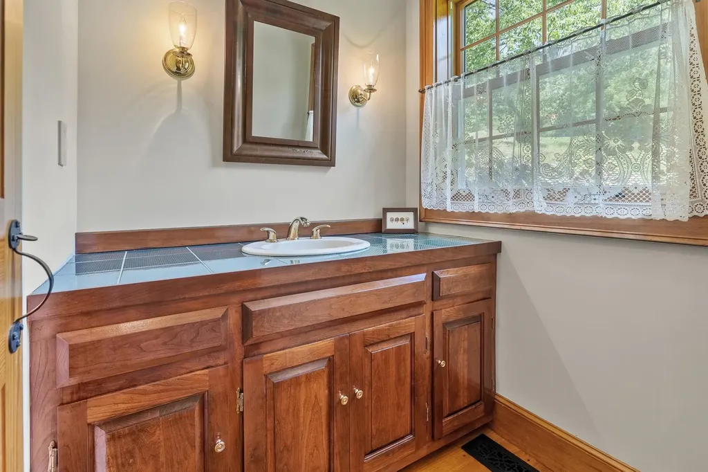 1279 Old Bridgewater Hill Road Bridgewater VT 05035