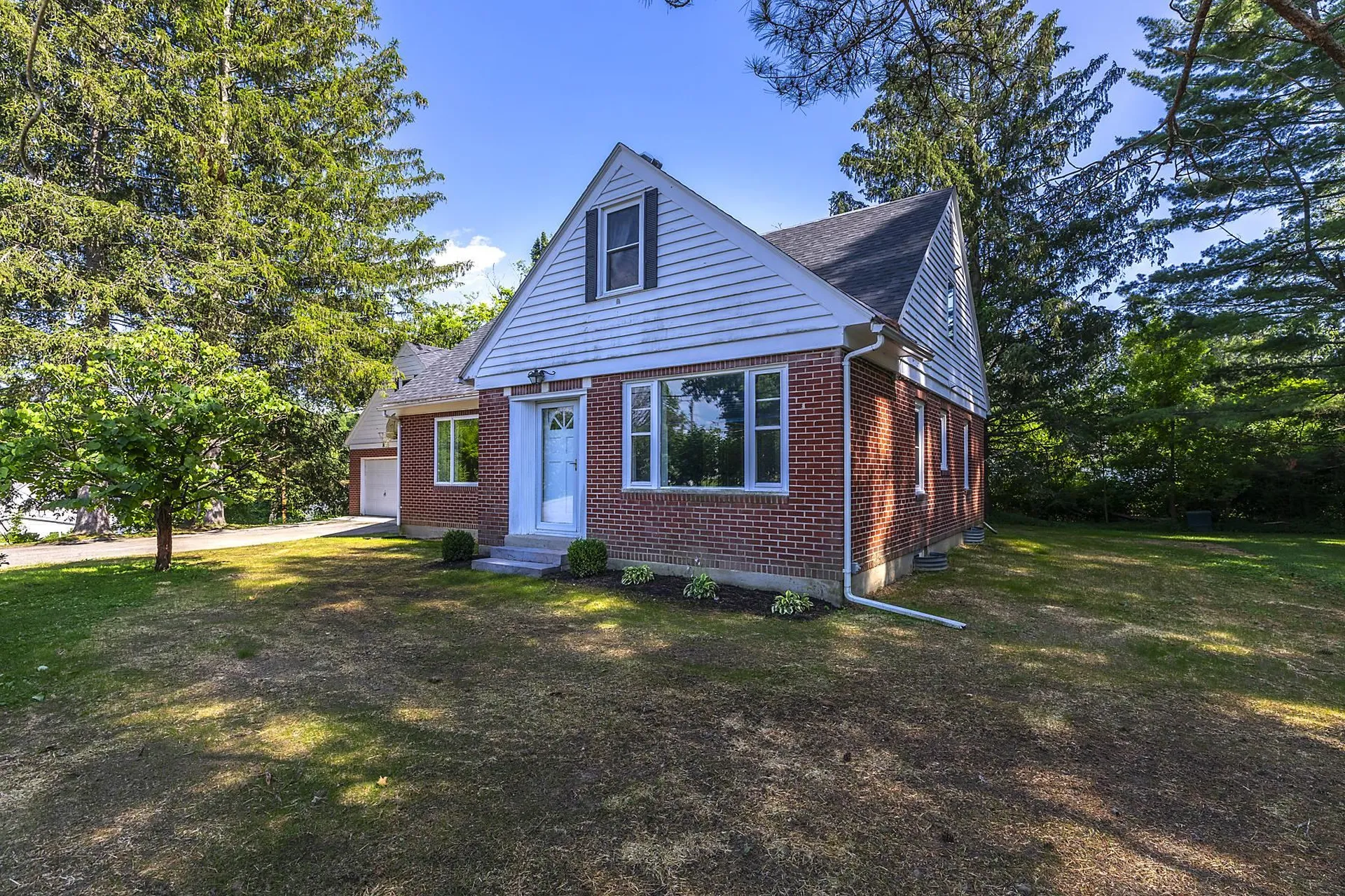 60 Knoll Crest Lane Bennington VT 05201