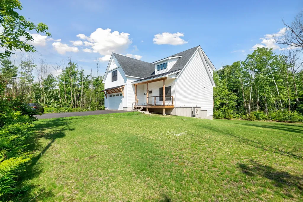 12 Oxbow Lane Conway NH 03813
